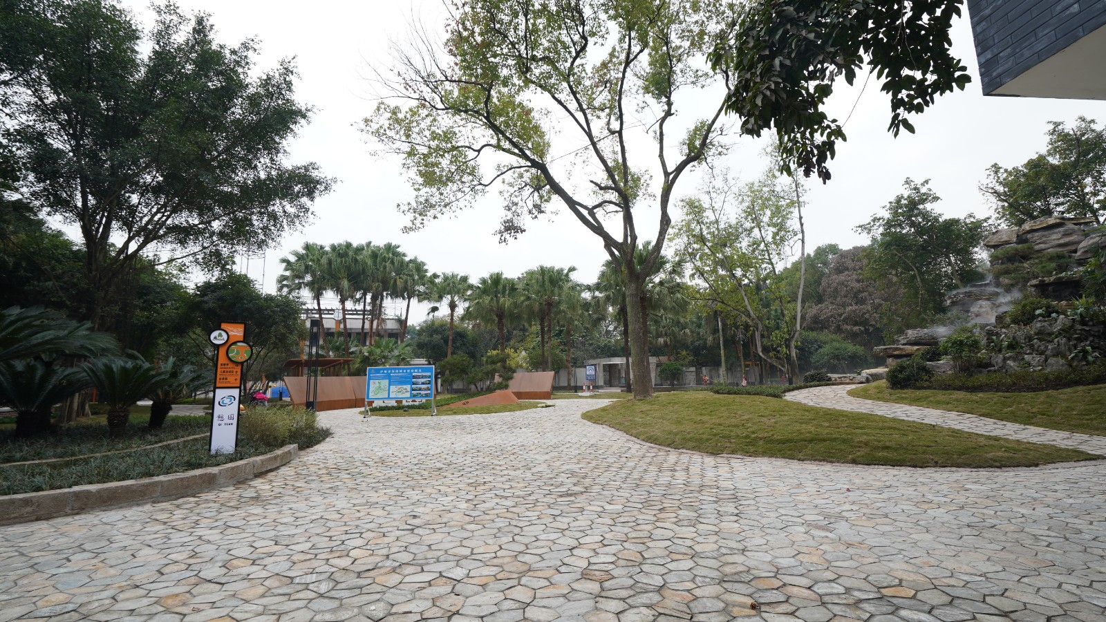 金沙bjs线路检测中心园林绿化维护